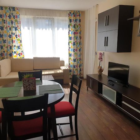 Sunny Apartment Burgas City Exteriér fotografie