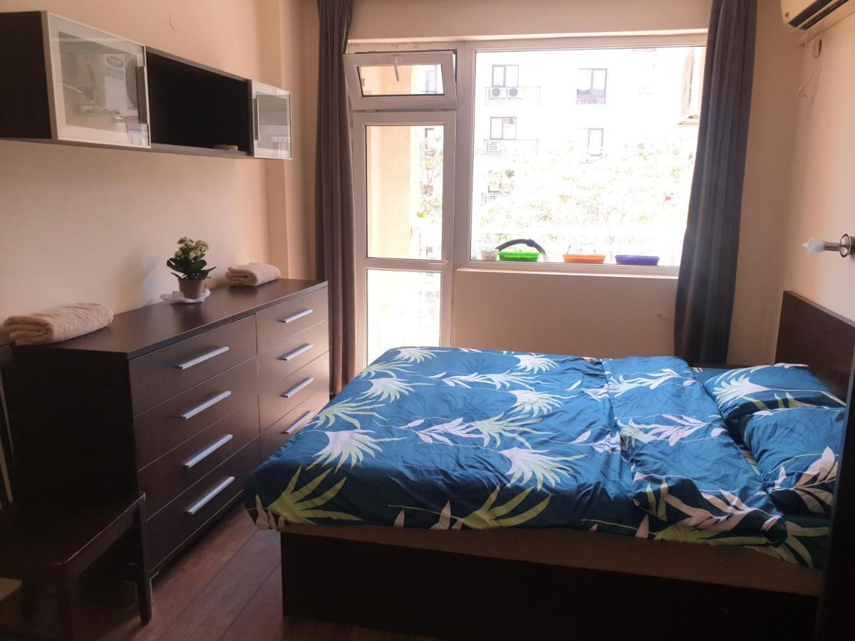 Sunny Apartment Burgas City Exteriér fotografie